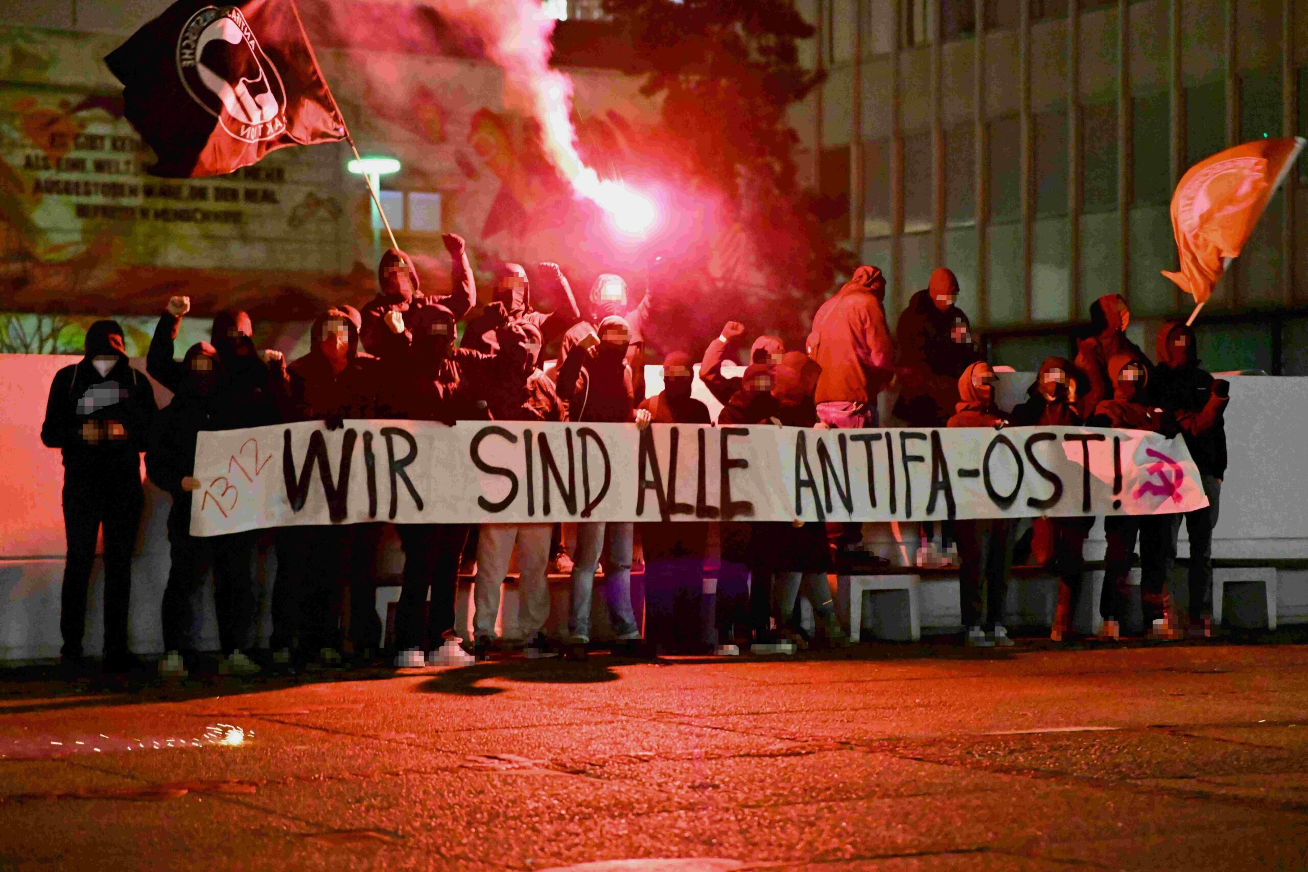 Read more about the article Feuer und Flamme der Repression! Solidarität mit den Betroffenen der Hausdurchsuchungen in Leipzig