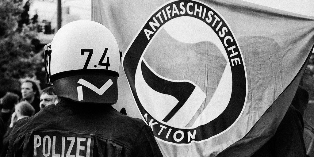 Du betrachtest gerade Der Fall Lina E.: Politisierung eines Staatsschutzverfahrens