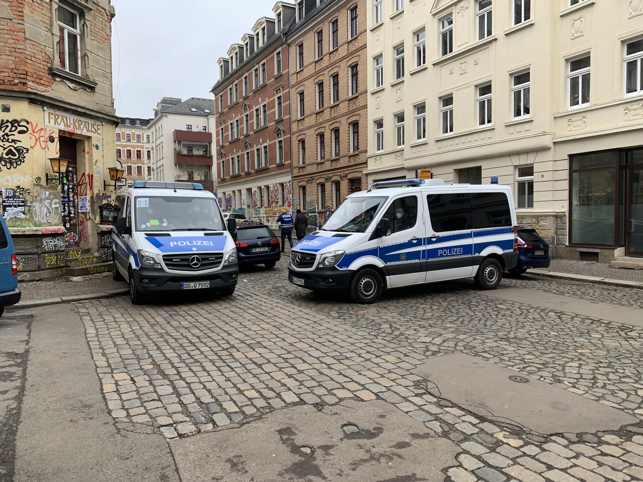 Read more about the article Neue Vorwürfe, altes Konzept: Razzia der Soko LinX in Leipzig-Connewitz