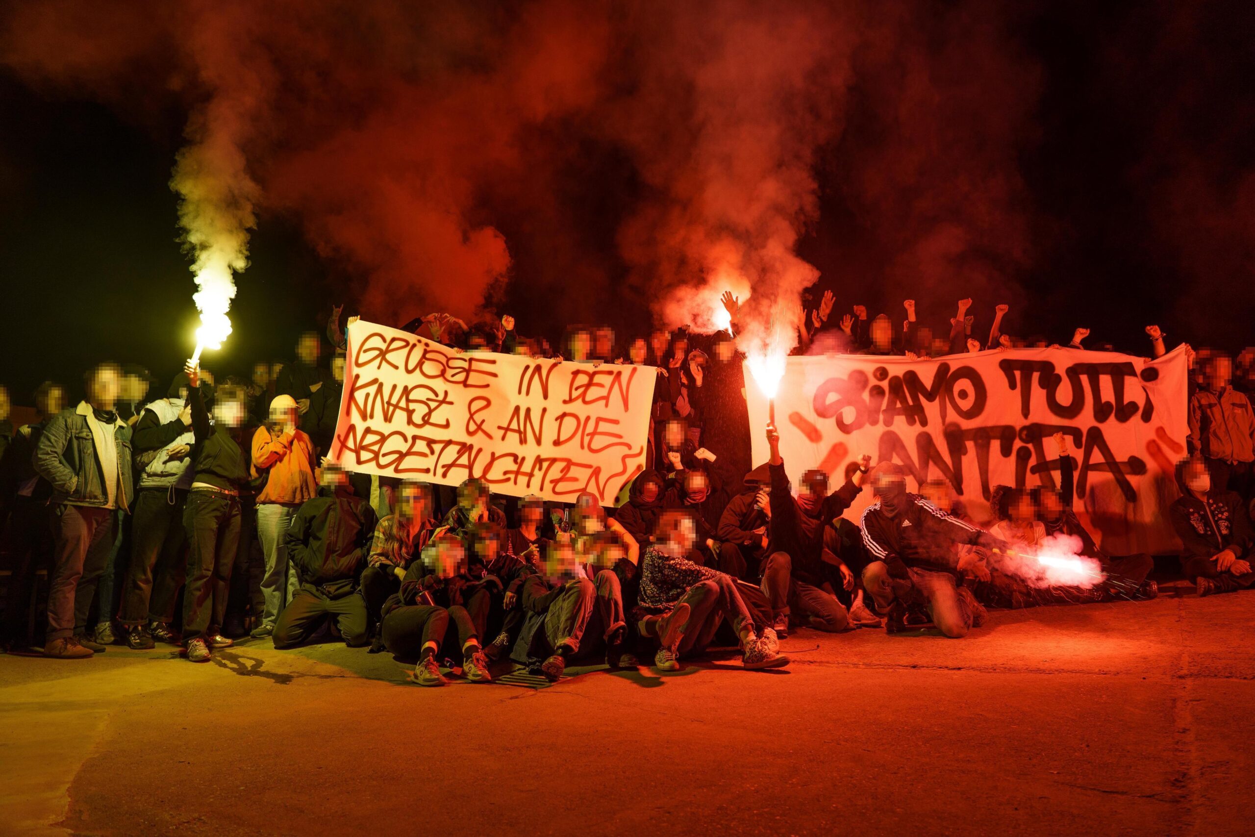 You are currently viewing Unsere Solidarität mit der antifaschistischen Praxis gegen militante Nazistrukturen